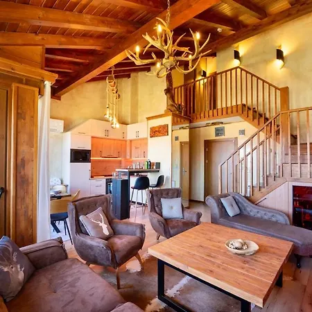 Host2u Penthouse 2-bedrooms The View - Free Parking Bansko