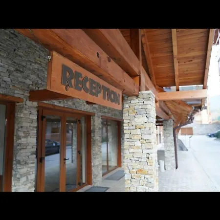 Host2u Penthouse 2-bedrooms The View - Free Parking * Bansko