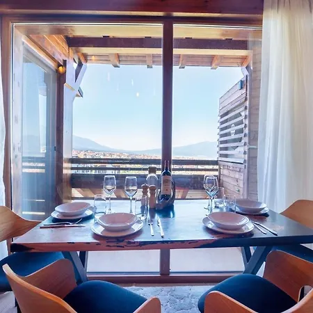 Host2u Penthouse 2-bedrooms The View - Free Parking * Bansko