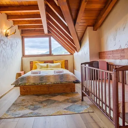 Host2u Penthouse 2-bedrooms The View - Free Parking * Bansko