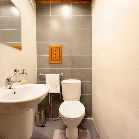 Host2u Penthouse 2-bedrooms The View - Free Parking Bansko