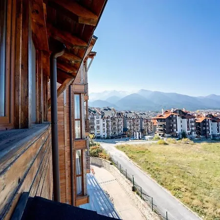 Host2u Penthouse 2-bedrooms The View - Free Parking Apartmán